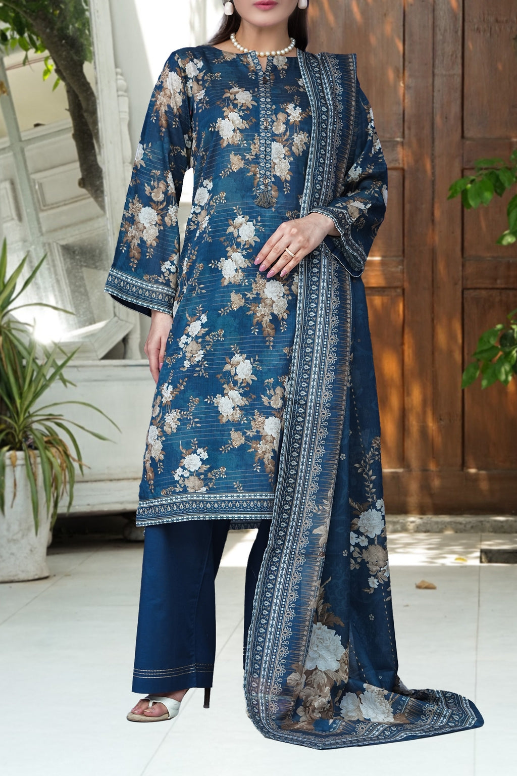 C1100 3 Piece Modern Suit